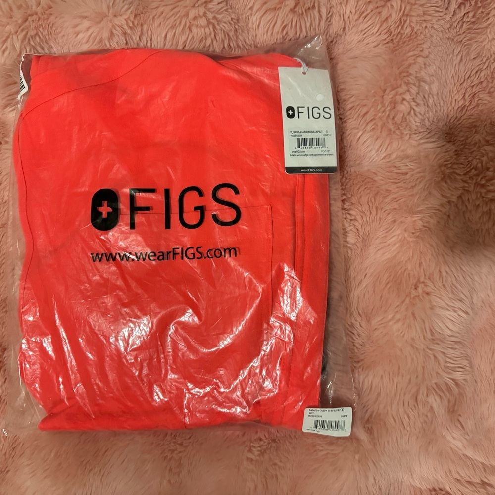 NWT FIGS Rafaela Cargo ScrubJumpsuit